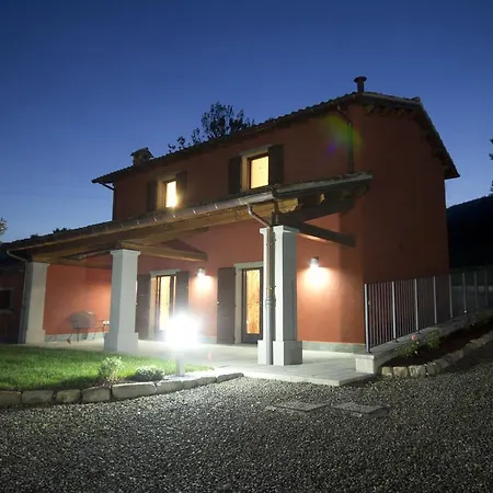 Farm Agriturismo La Luna * サンタ・ソフィーア