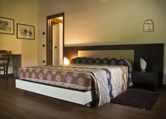 Farm Agriturismo La Luna ファームステイ サンタ・ソフィーア