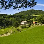 Фермерский дом Farm Agriturismo La Luna Санта-София