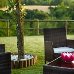 Farm Agriturismo La Luna Фермерский дом Санта-София