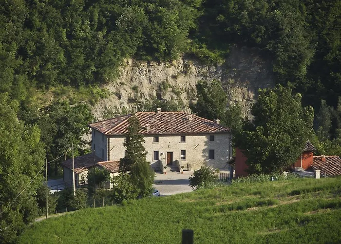 בית חווה Farm Agriturismo La Luna *
